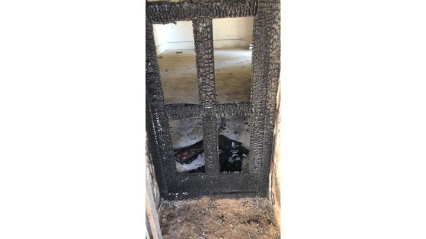 Incendiaron la Casa de las Colectividades en el Jardín de la Paz
